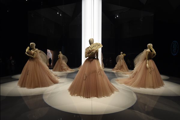 Exposição Christian Dior: Designer of Dreams