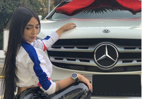 Streamer Nyvi Estephan perde Mercedes após enchente em São Paulo