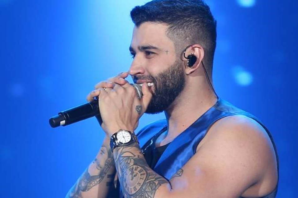 Gusttavo Lima cantando