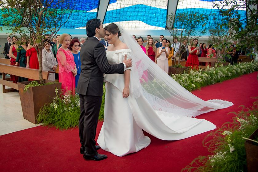 Lukas Marinho e Bruna Lóssio