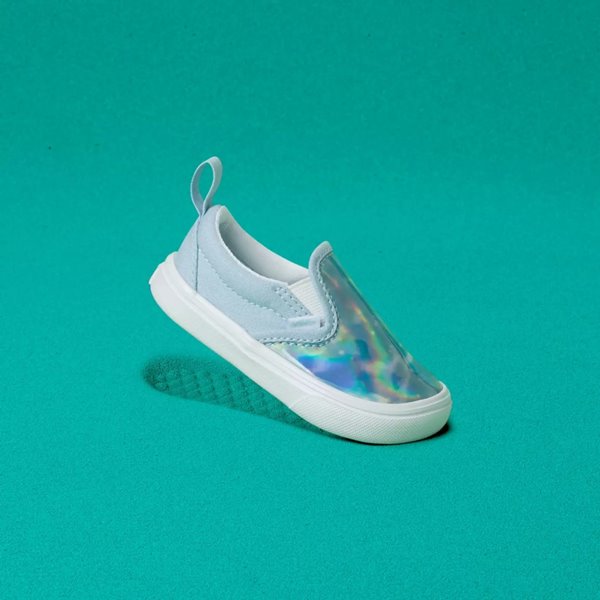 Tênis da Vans, modelo Slip-On, para bebês, com efeito holográfico