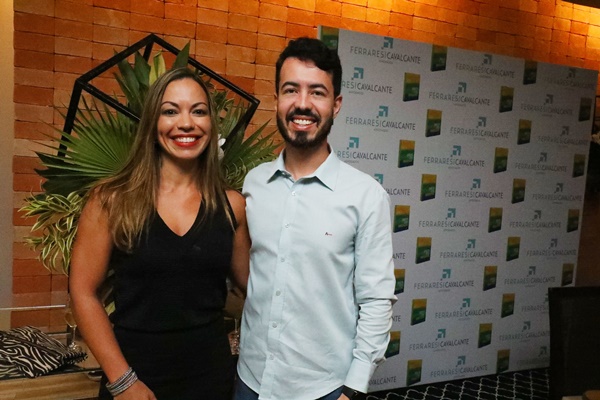 Raphaella Folha e Hugo Fidélis