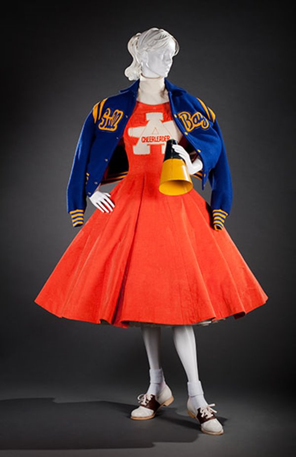 Look de cheerleading dos anos 1950