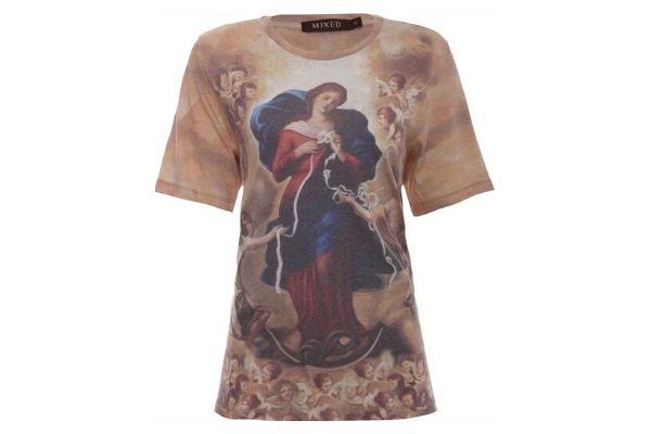 blusa com imagem de Nossa Senhora Desatadora dos Nós