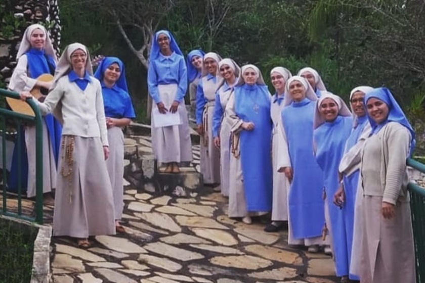 Pequenas Missionárias de Maria Rosa Mística