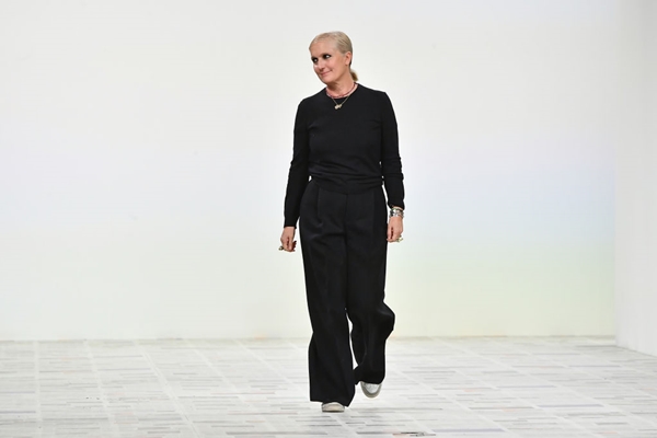 Maria Grazia Chiuri em desfile