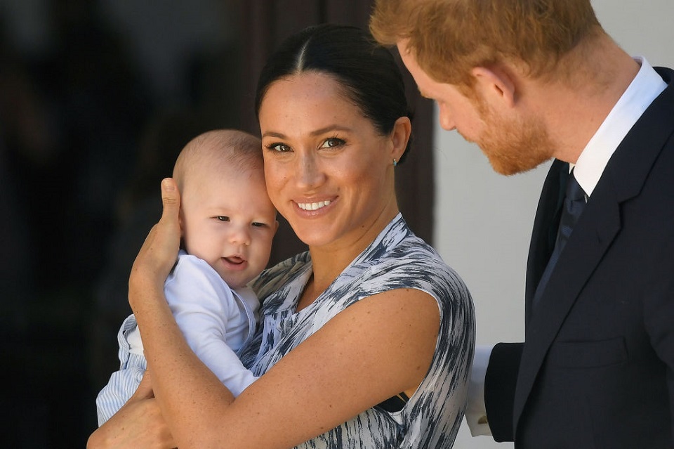 Meghan Markle e Harry com o filho Archie