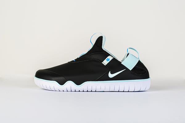 Tênis Nike Zoom Air Pulse 2 na cor preta