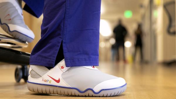 Nike doará este modelo do tênis Nike Zoom Air Pulse para sistemas de saúde e hospitais