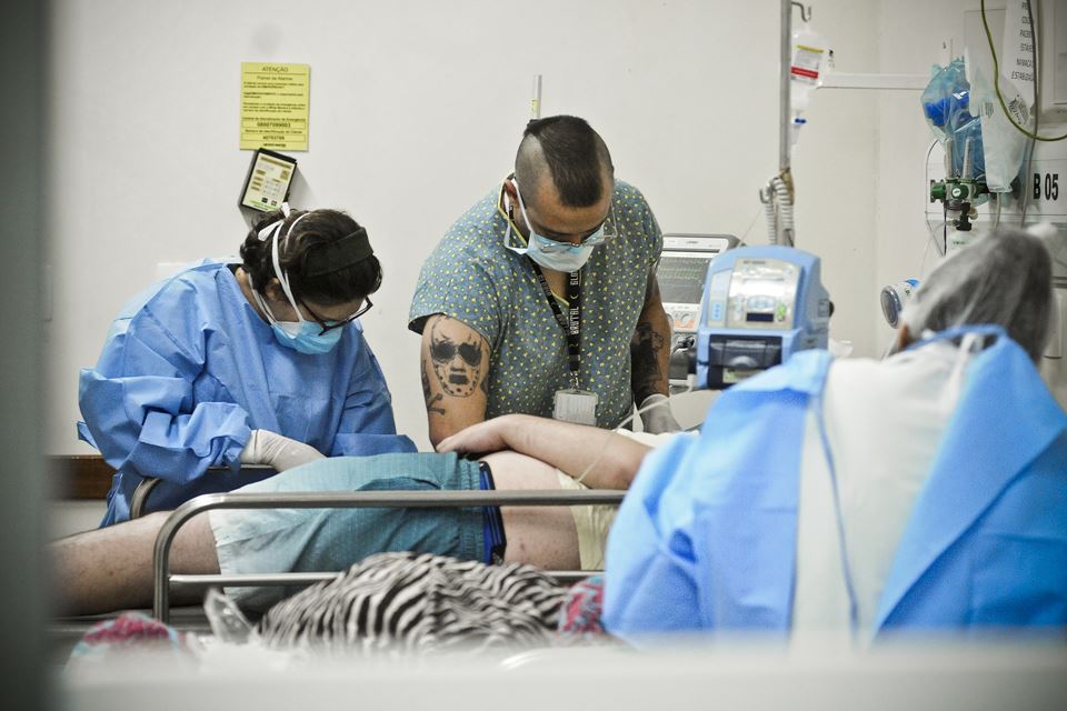 Médico brasiliense que viajou para Manaus