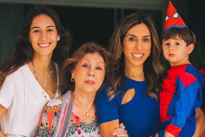 Ana Luiza Favato e família