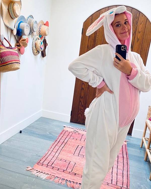 Katy Perry vestida de coelha na Páscoa