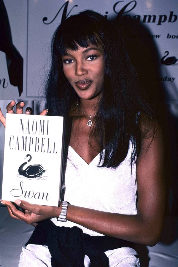 Naomi Campbell no lançamento do livro Swan, en 1994