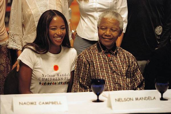 Naomi Campbell e Nelson Mandela