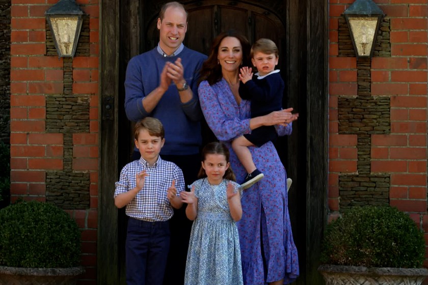 William, George, Kate Midleton, Louis e Charlotte