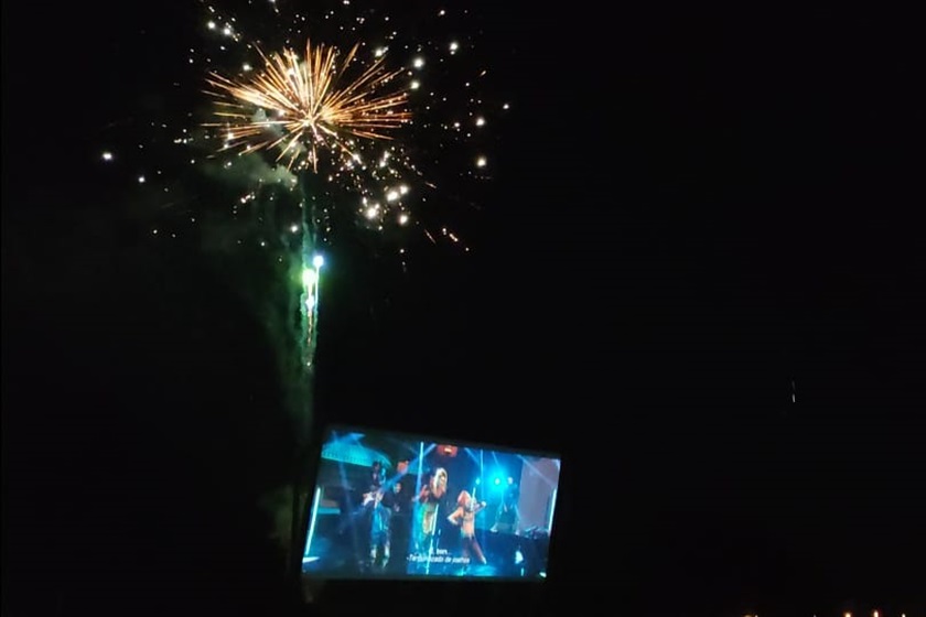 Fogos de artifício do evento da Eurobike de Dia dos Namorados