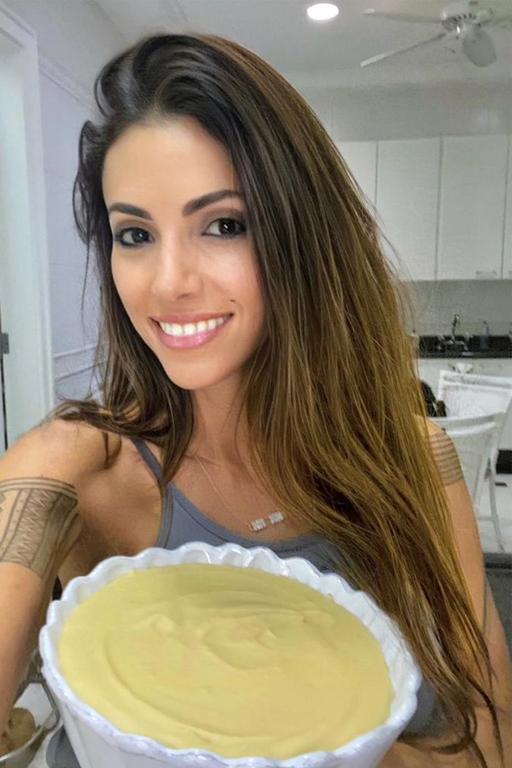 Andrea Beltran e pasta de grão de bico