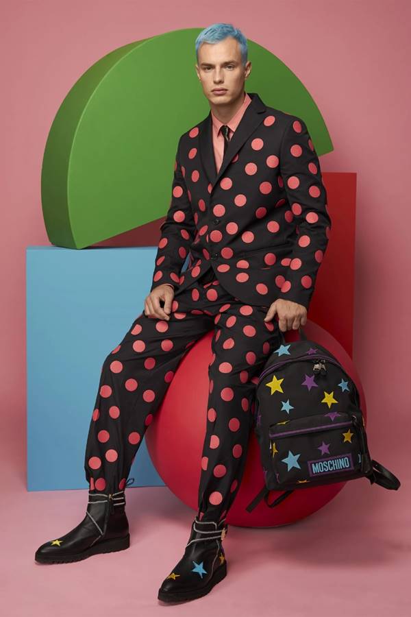 Look masculino de Resort 2021 da Moschino