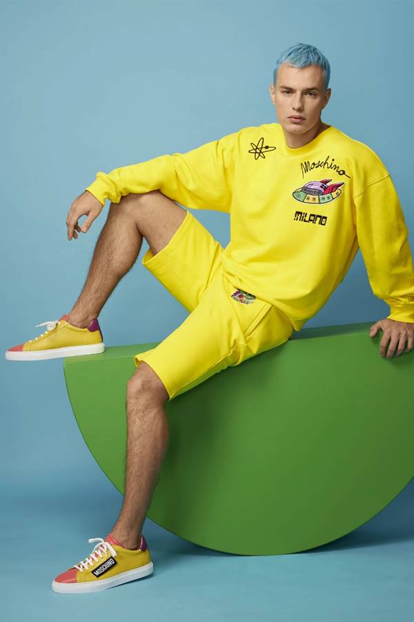 Look masculino de Resort 2021 da Moschino