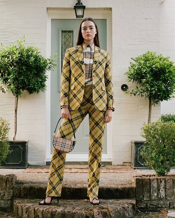 Lookbook da Burberry de Resort 2021