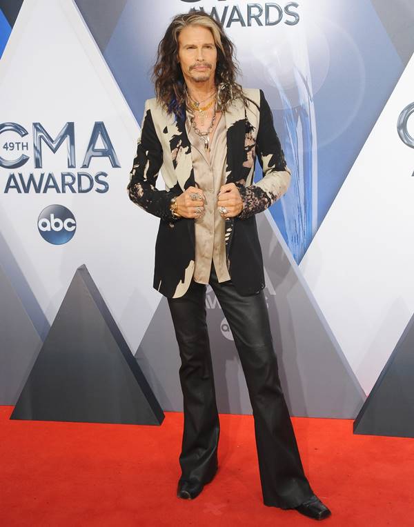 Steven Tyler com blazer estampado