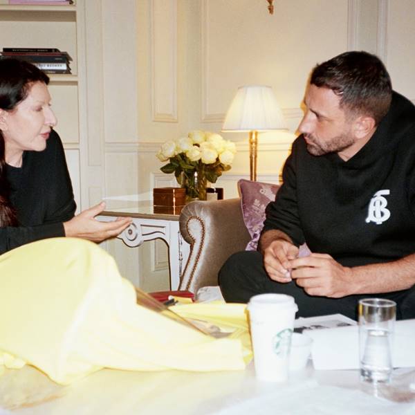 Marina Abramovic com Riccardo Tisci, diretor criativo da Burberry