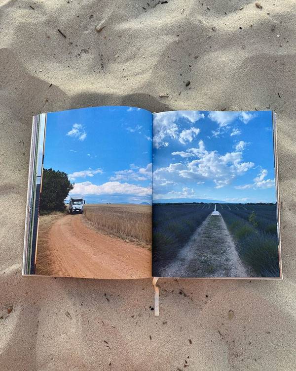 Livro de fotos da grife Jacquemus