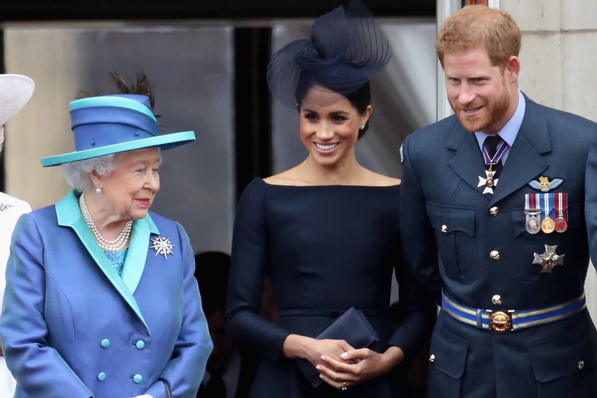 Rainha Elizabeth, Meghan Markle e príncipe Harry