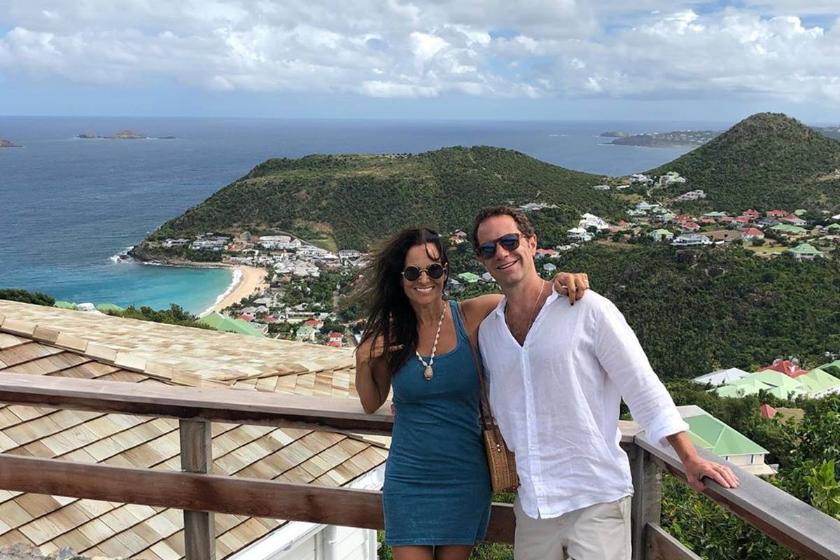 Mariana Papa e o marido em St Barths