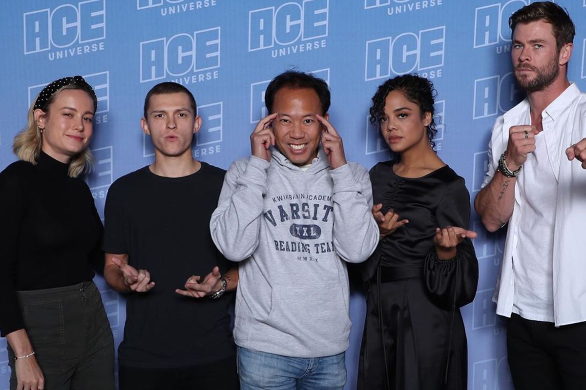 Jim Kwik com o elenco de Os Vingadores