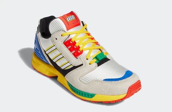 Tênis Lego em colaboração com a Adidas