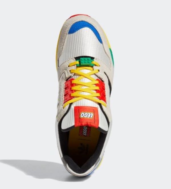 Tênis Lego em colaboração com a Adidas