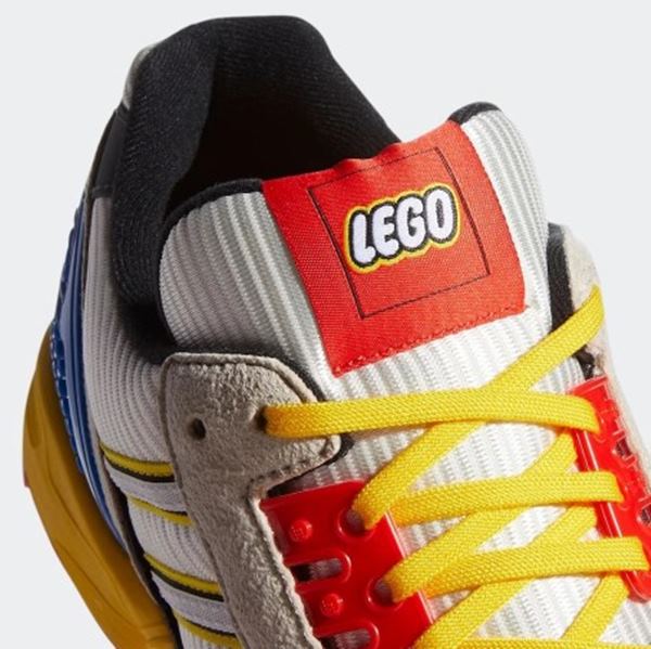 Tênis Lego em colaboração com a Adidas