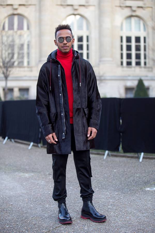 Lewis Hamilton no street style de Paris