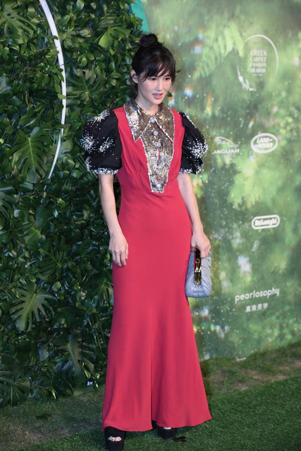 Chen Ran de Miu Miu no Green Carpet Fashion Awards