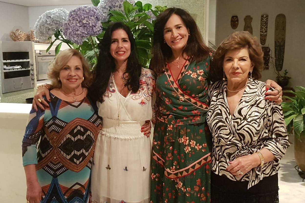 Marlene e Sônia Gontijo com Flávia e Alda Corrêa