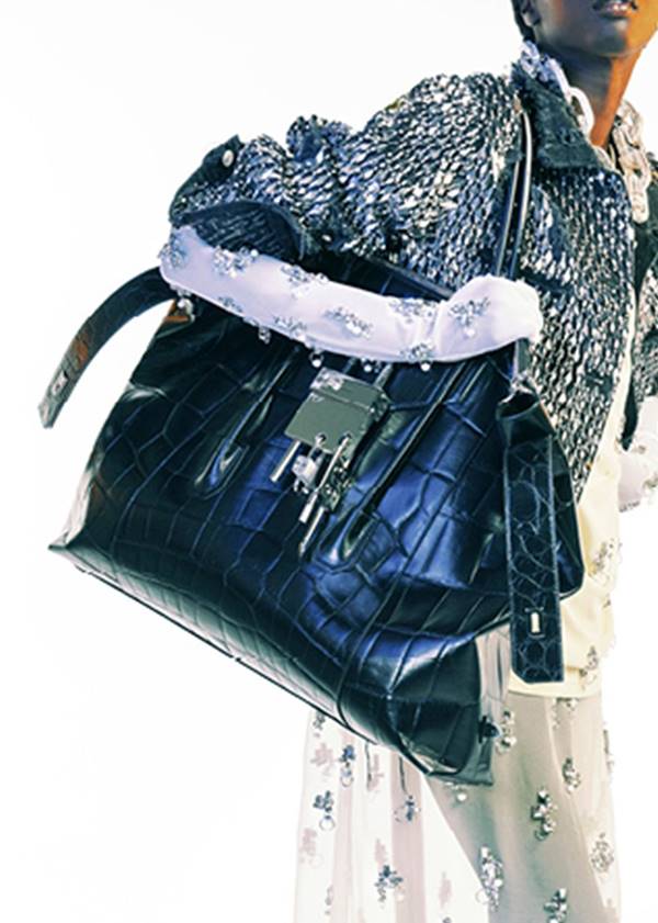 Givenchy 2 - bolsa com textura croco