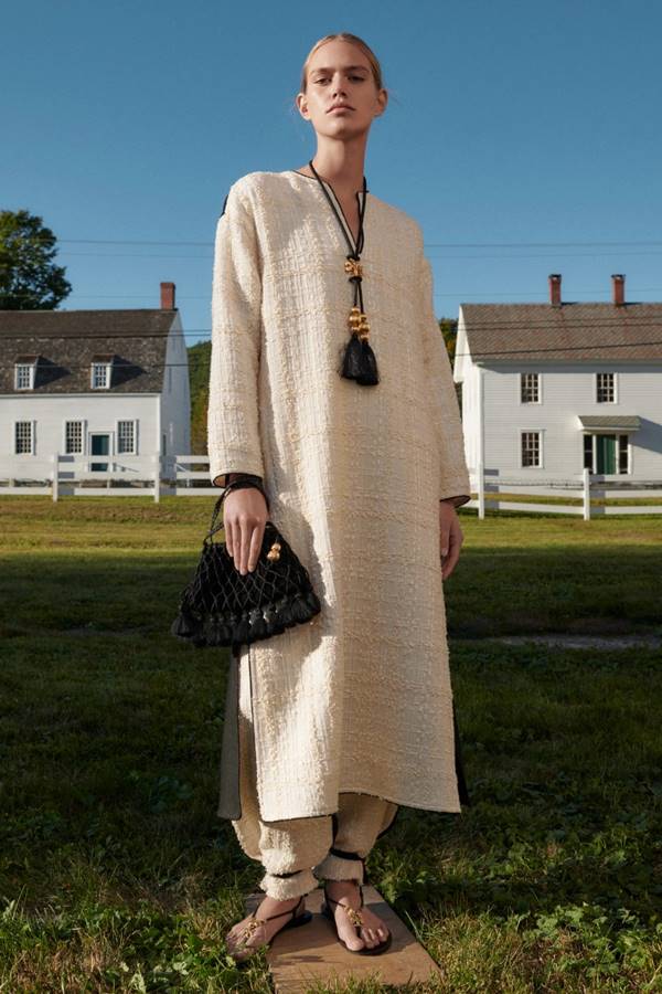 Look da coleção primavera/verão 2021 da Tory Burch