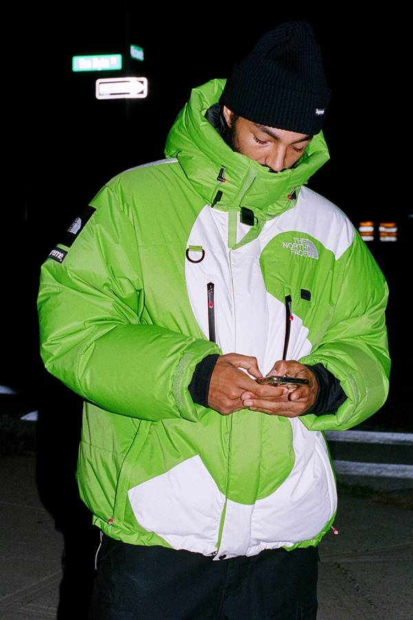 Campanha da collab Supreme x The North Face, de outono/inverno 2020