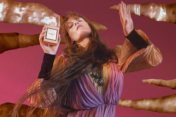 Florence Welch em campanha do perfume Gucci Bloom