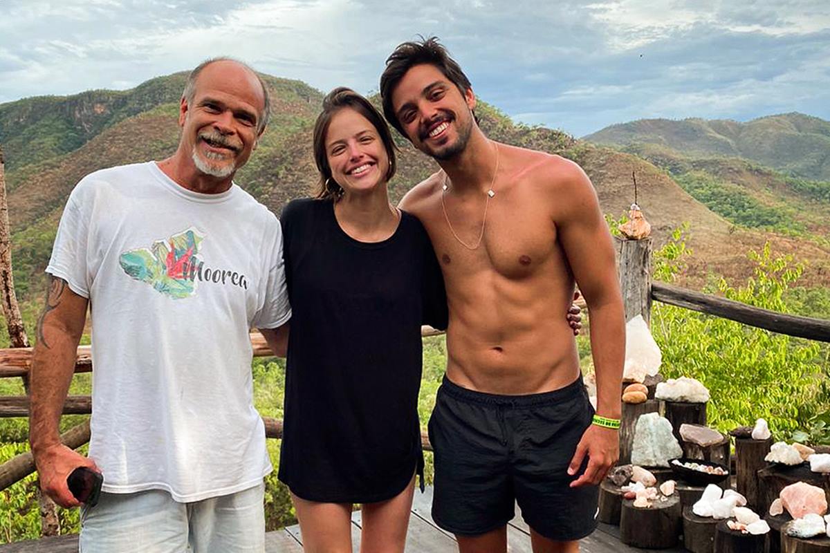 Marcos Pitombo, Agatha Moreira e Rodrigo Simas