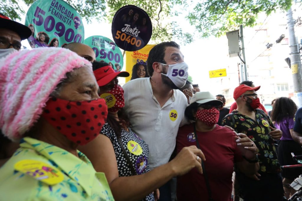 guilherme boulos na avenida paulista em são paulo no sábado 14/11