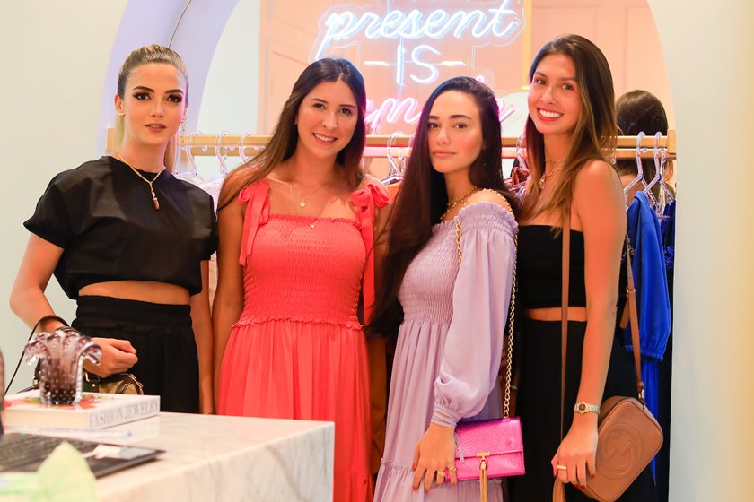 Amanda Bertin, Taís Doffine, Maria Clara Barbosa e Maria Clara Cecin