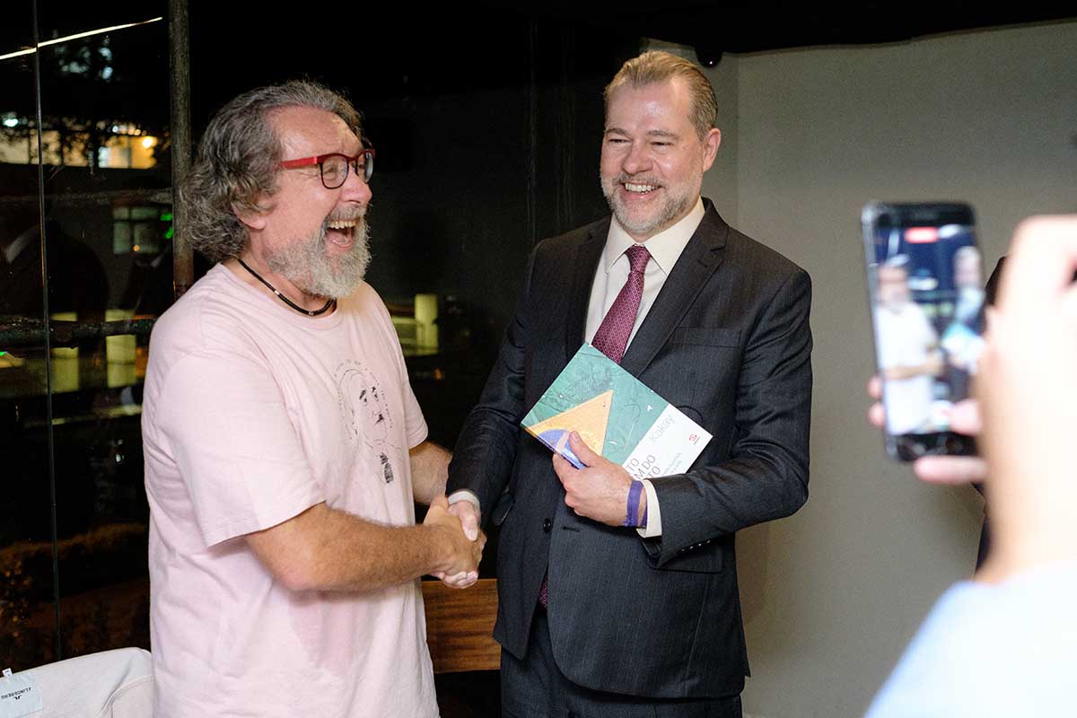 Lançamento do Livro Muito Além do Direito por Kakay