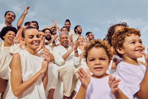 Família Gil em campanha da Hering