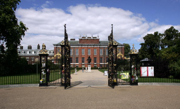 fachada do palácio de kensington em Londres