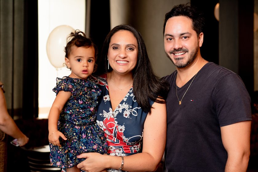 Adonias Moreira, Roberta Cintra e Mellissa Gobbi