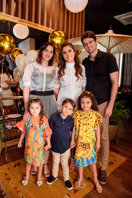 Andressa Alves, Roberta Cintra, Thiago Pinto, Luisa, Miguel, Maria Antônia Alves