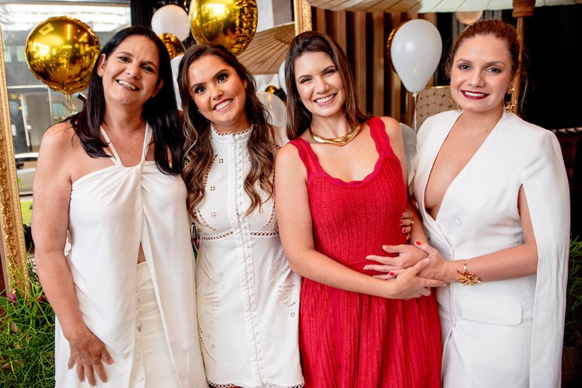 Marilda Lemes, Roberta Cintra, Yasmin Lemes Cintra e Swamine Lemes