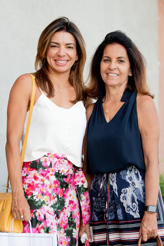 Flávia Soares e Vitoria Soares